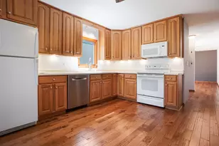 524 Birch Ln, Hartford, WI 53027 - Photo 4