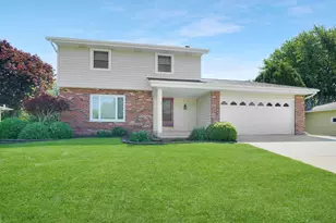524 Birch Ln, Hartford, WI 53027 - Photo 1