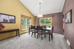 W233N7065 Blacksmith Ct, Sussex, WI 53089 - Photo 6