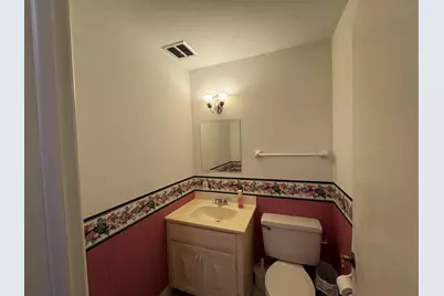 255  Elmwood Ave #205, Lake Geneva, WI 53147 - Photo 10