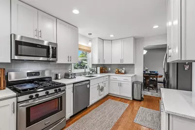 15430 W Harcove Dr, New Berlin, WI 53151 - Photo 6