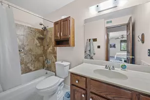 301 Park Hill Dr, Pewaukee, WI 53072 - Photo 18