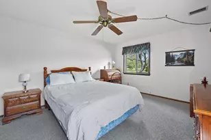301 Park Hill Dr, Pewaukee, WI 53072 - Photo 14