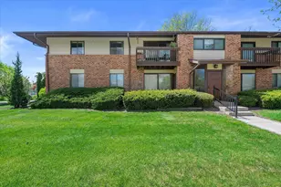 301 Park Hill Dr, Pewaukee, WI 53072 - Photo 20