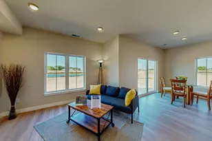 220 Settlers Dr, Jefferson, WI 53549 - Photo 6