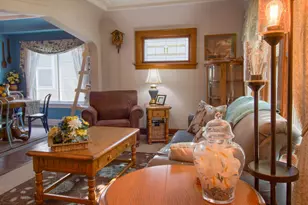 1944 S 72nd St, West Allis, WI 53219 - Photo 4