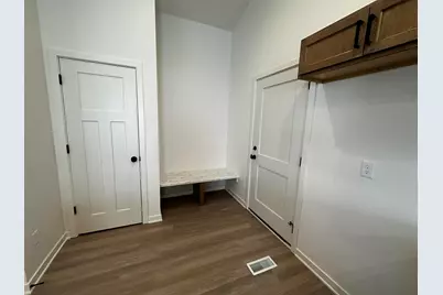 1065  Fairway Ct, Sheboygan Falls, WI 53085 - Photo 6