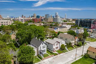 642 W Pierce St, Milwaukee, WI 53204 - Photo 2