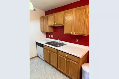8333  Lexington Pl #3, Pleasant Prairie, WI 53158 - Photo 2