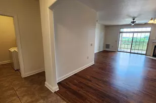173 N Lapham St, Oconomowoc, WI 53066 - Photo 6