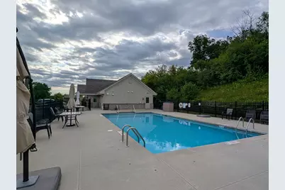 173 N Lapham St #104, Oconomowoc, WI 53066 - Photo 2