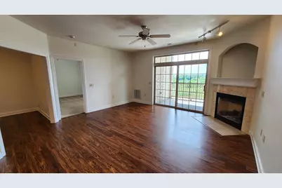 173 N Lapham St #104, Oconomowoc, WI 53066 - Photo 4