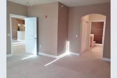 173 N Lapham St #104, Oconomowoc, WI 53066 - Photo 4