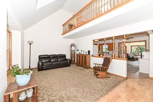 960 E Oakwood Rd, Oak Creek, WI 53154 - Photo 6