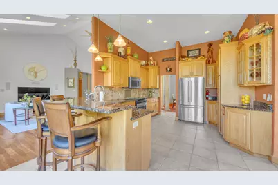 2720  Monarch Cir, Sheboygan, WI 53083 - Photo 10