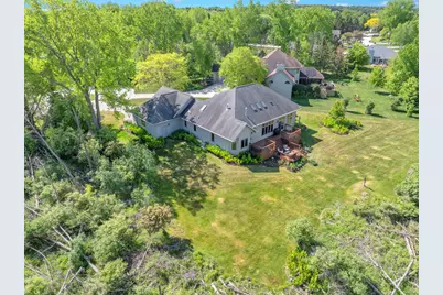 2720  Monarch Cir, Sheboygan, WI 53083 - Photo 4