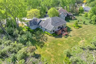2720 Monarch Cir, Sheboygan, WI 53083 - Photo 4