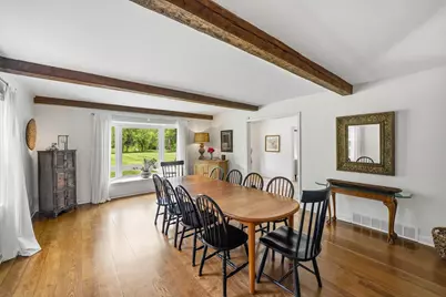 9431 W Hawthorne Rd, Mequon, WI 53097 - Photo 12