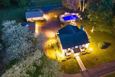 9431 W Hawthorne Rd, Mequon, WI 53097 - Photo 64