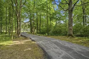 9431 W Hawthorne Rd, Mequon, WI 53097 - Photo 2