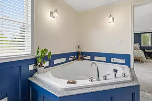 9431 W Hawthorne Rd, Mequon, WI 53097 - Photo 26