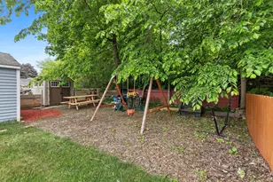 1017 N Chicago Ave, South Milwaukee, WI 53172 - Photo 26