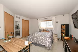 6168 S Creekside Dr, Cudahy, WI 53110 - Photo 18