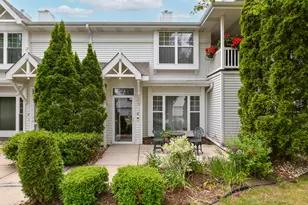 6168 S Creekside Dr, Cudahy, WI 53110 - Photo 4