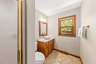 W275N2650 Chicory Ln, Pewaukee, WI 53072 - Photo 18