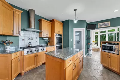 145  Saint James Cir, Racine, WI 53182 - Photo 12