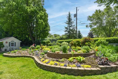 N65W15321  Blue Heron Dr, Menomonee Falls, WI 53051 - Photo 38