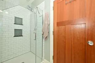 458 W Chestnut St, Port Washington, WI 53074 - Photo 18