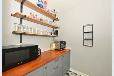458 W Chestnut St, Port Washington, WI 53074 - Photo 10