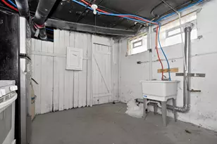 2955 N Holton St, Milwaukee, WI 53212 - Photo 16