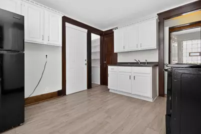 2955 N Holton St #2957, Milwaukee, WI 53212 - Photo 8