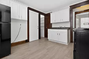 2955 N Holton St, Milwaukee, WI 53212 - Photo 8