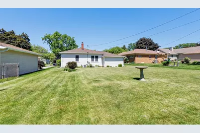 2032  Hillview Dr, Green Bay, WI 54302 - Photo 20