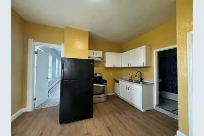 723 S 9th St, Milwaukee, WI 53215 - Photo 10