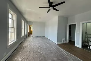 725 S 9th St, Milwaukee, WI 53215 - Photo 2