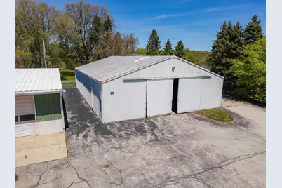 6830 S Howell Ave, Oak Creek, WI 53154 - Photo 30