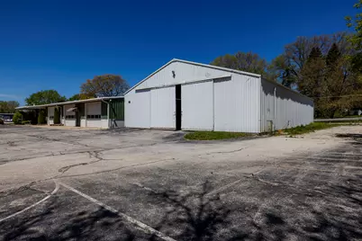 6830 S Howell Ave, Oak Creek, WI 53154 - Photo 16
