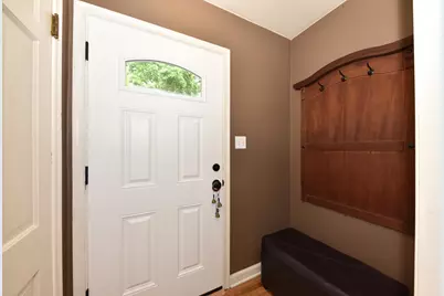 W63N375  Hillcrest Ave, Cedarburg, WI 53012 - Photo 10