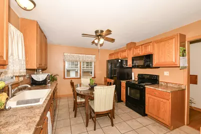2426  5th Ave, South Milwaukee, WI 53172 - Photo 6