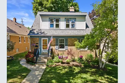 2641 N 75th St, Wauwatosa, WI 53213 - Photo 2