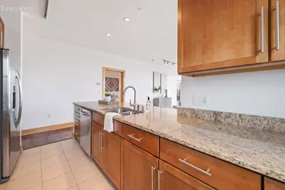 1550 E Royall Pl #504, Milwaukee, WI 53202 - Photo 18