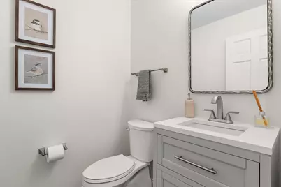 11912 N Lantern Ln, Mequon, WI 53092 - Photo 12