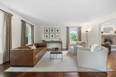 11912 N Lantern Ln, Mequon, WI 53092 - Photo 8