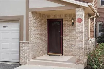 N113W16218  Sylvan Cir #B-18, Germantown, WI 53022 - Photo 4