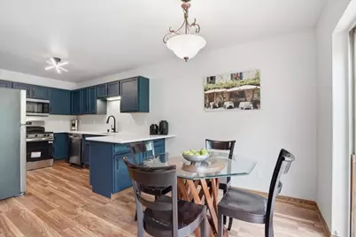 N113W16218  Sylvan Cir #B-18, Germantown, WI 53022 - Photo 10