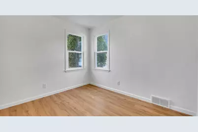 2305  Mayflower Ave, Sheboygan, WI 53083 - Photo 12